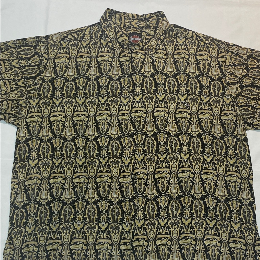 Harley-Davidson Black and Gold Casual Shirt - Picture 3 of 13